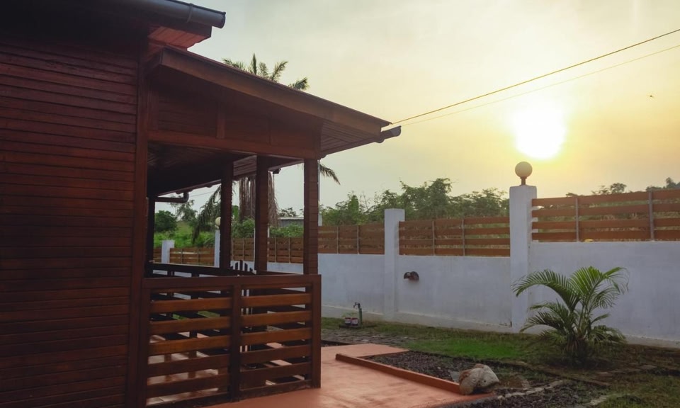 EcoResort beachfront bungalows Praia dos Tamarinos Guadalupe