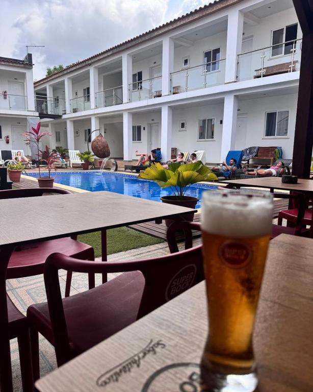 Hotel Kenito covered lounge area