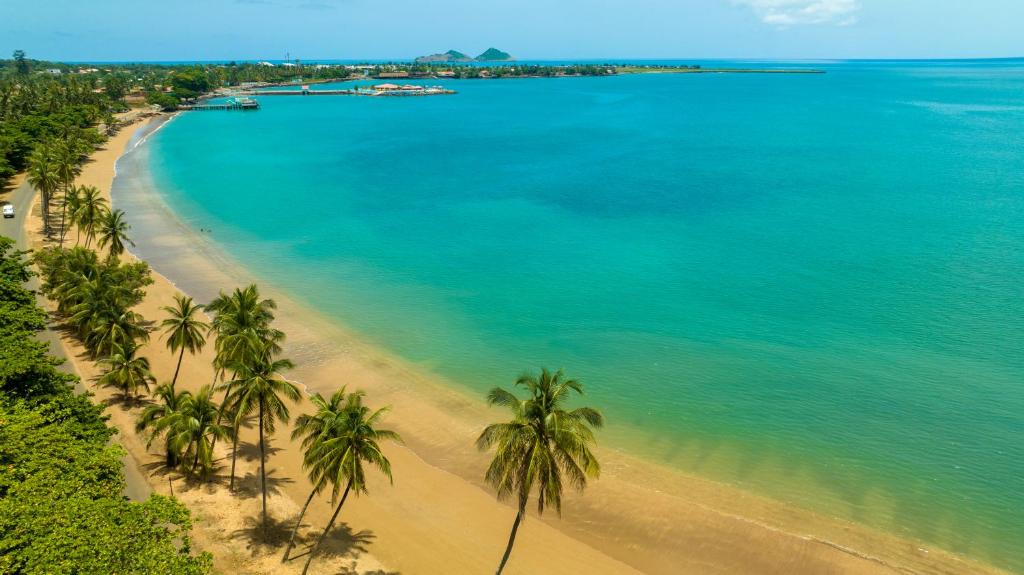 Beach near Omali Lodge on São Tomé north coast